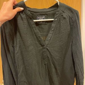 Abercrombie and fitch top